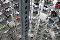 比赛推迟，谁将受益？